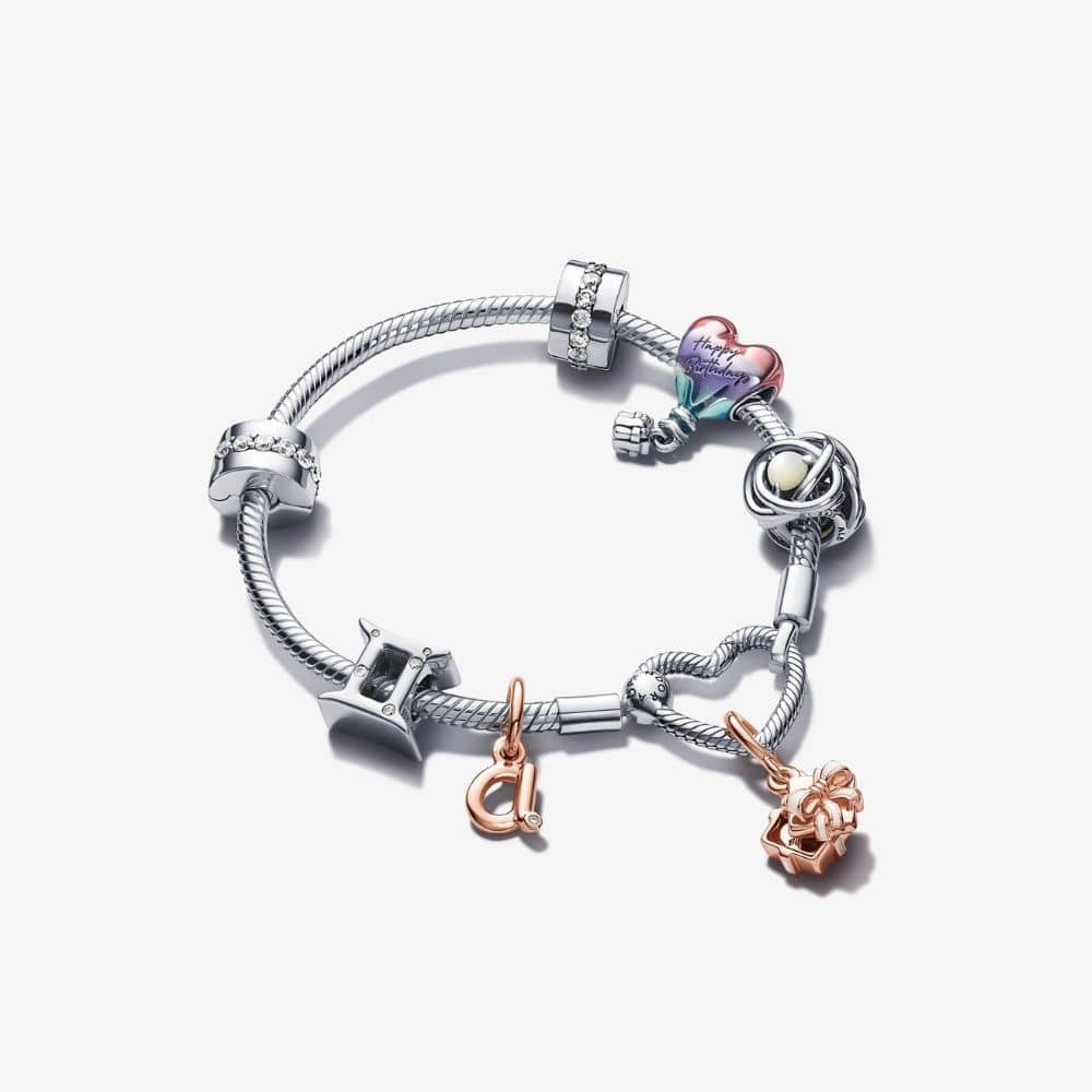 Atveriamas užkabinamas gimtadienio dovanos charm - Pandora Lietuva