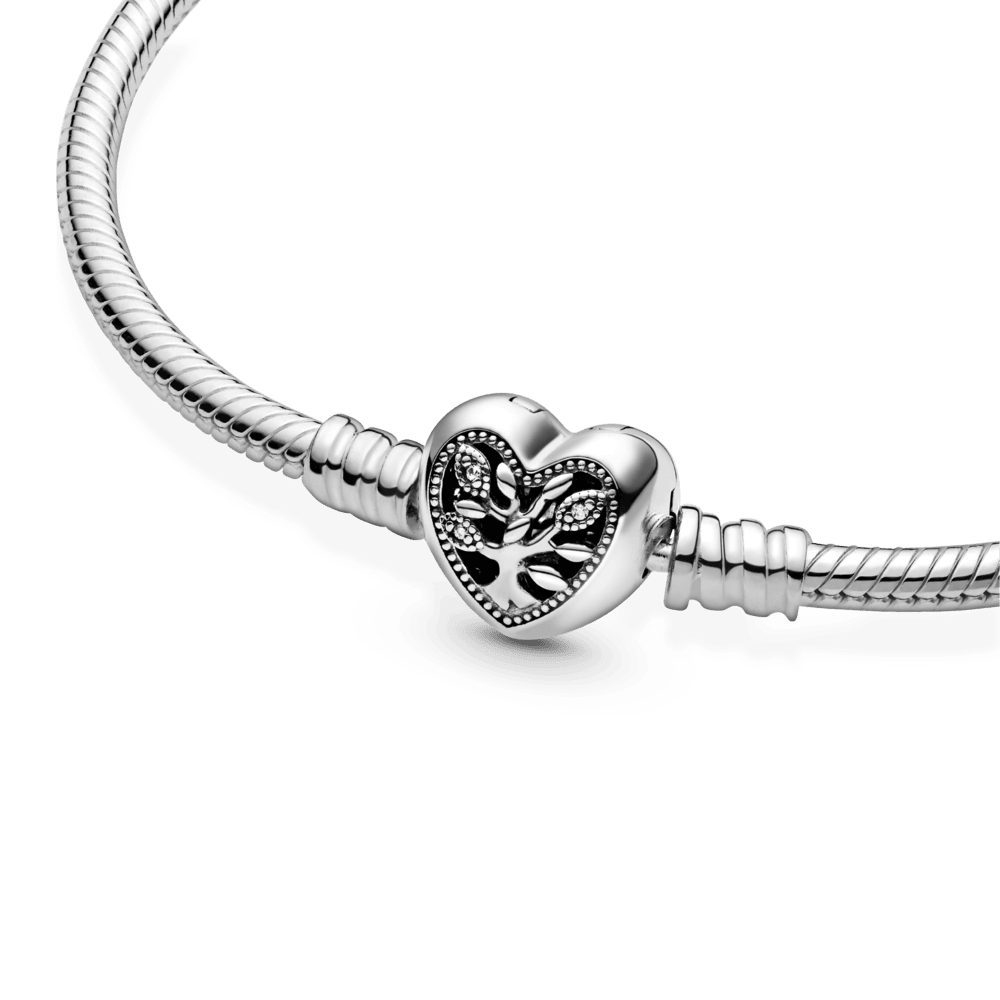 Pandora Moments šeimos medžio širdelės užsegama gyvatės pynimo grandinėlės apyrankė - Pandora Lietuva