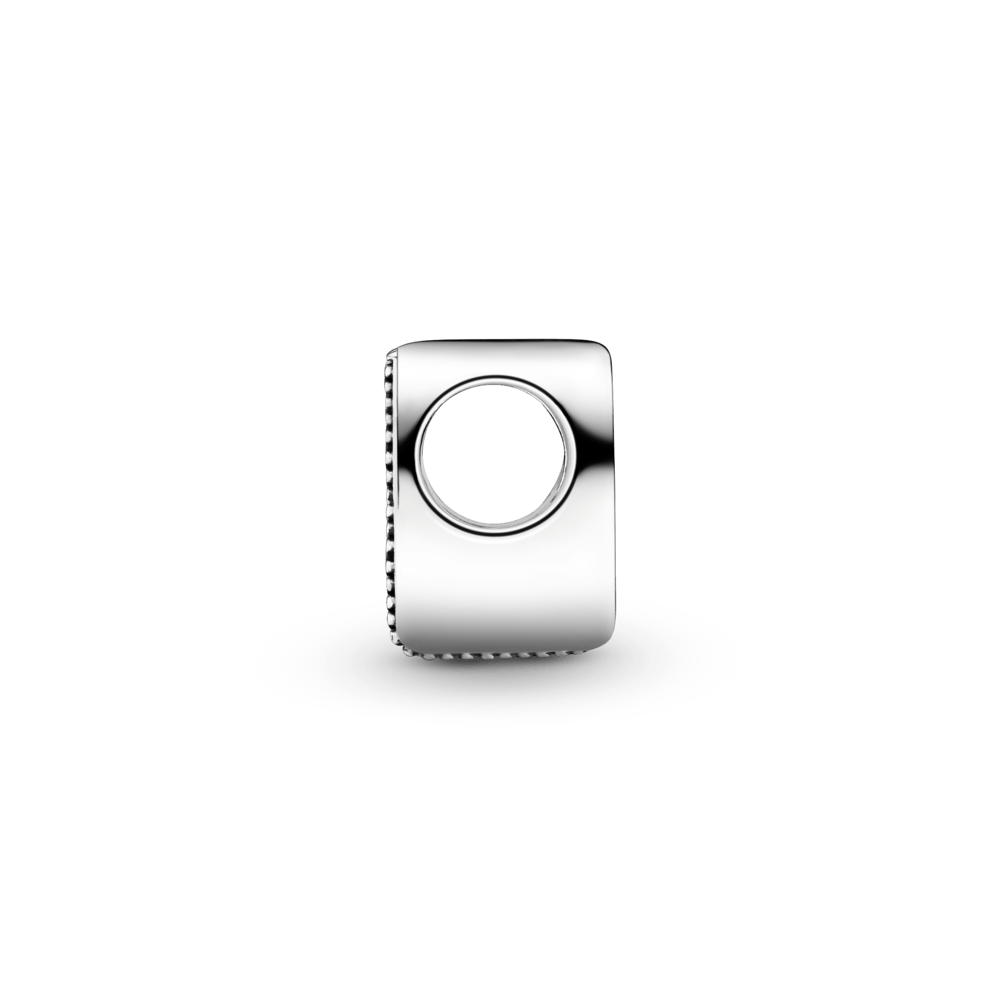 Raidė Y - Pandora LT