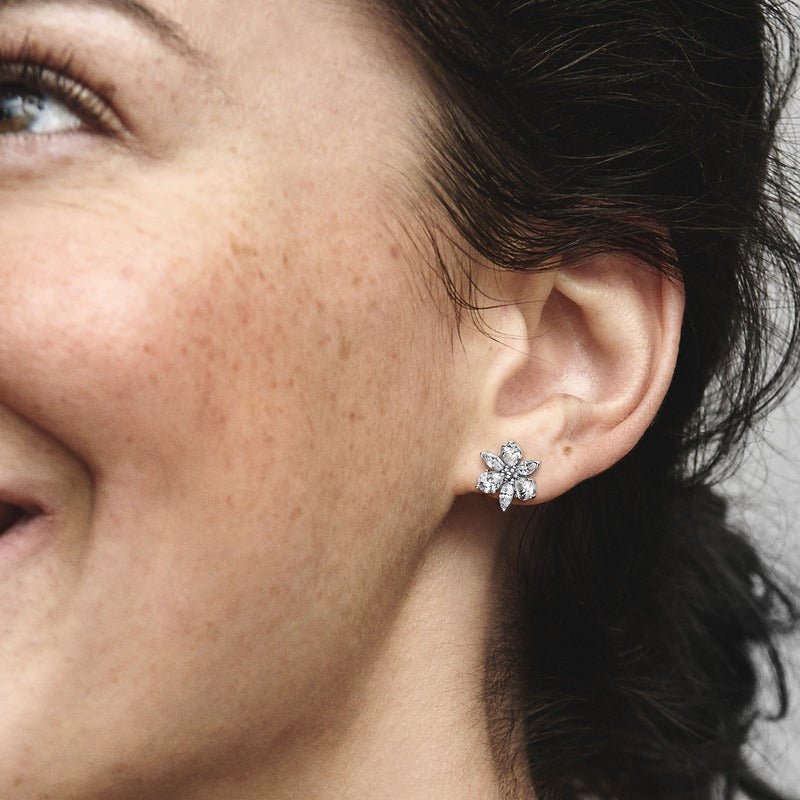 Sparkling Herbarium Cluster Stud Earrings auskarai - Pandora Lietuva