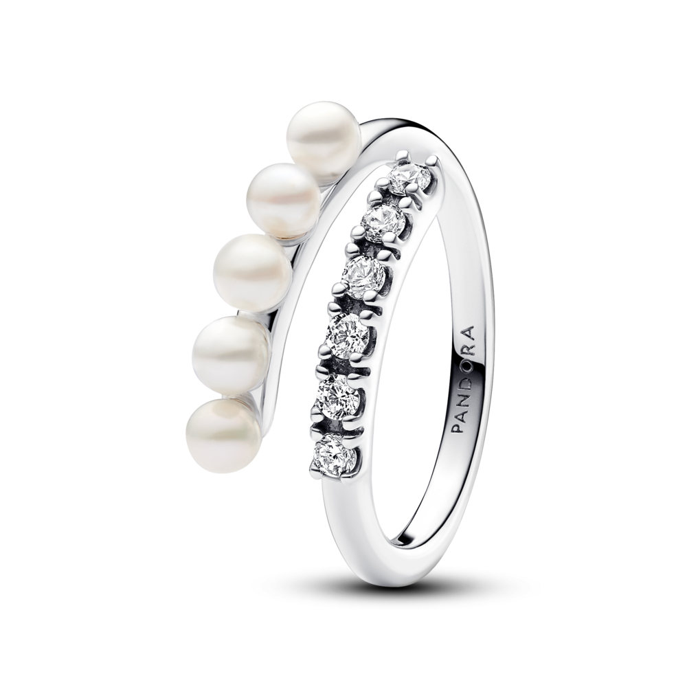 Atviras žiedas su apdorotais, dirbtiniu būdu išaugintais gėlavandeniais perlais ir pavé stiliumi inkrustuotais akmenėliais