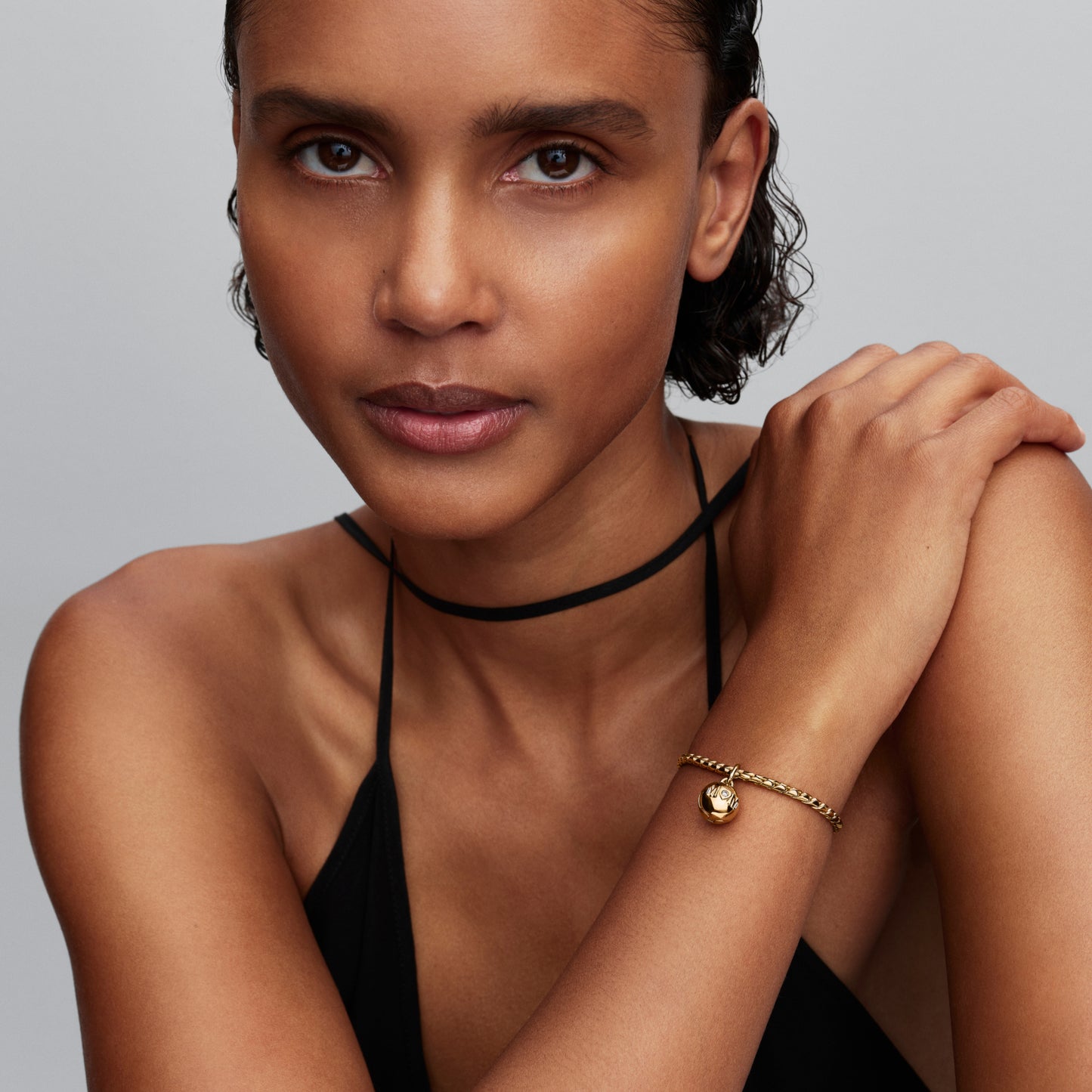 Apvalus užsegamas karoliukas „Mama“