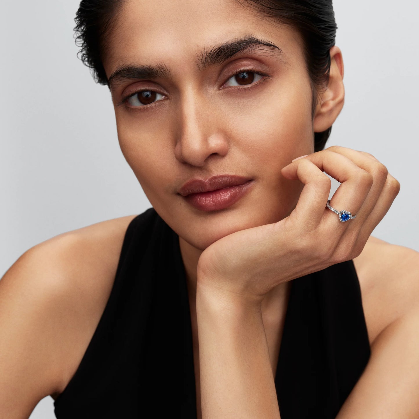 Žiedas „Iškili princesės mėlynumo širdis“