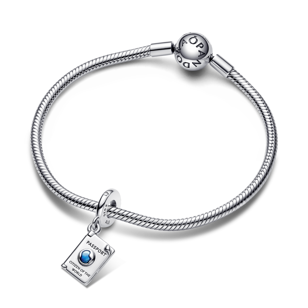 Openable Passport Dangle Charm - Pandora Lietuva