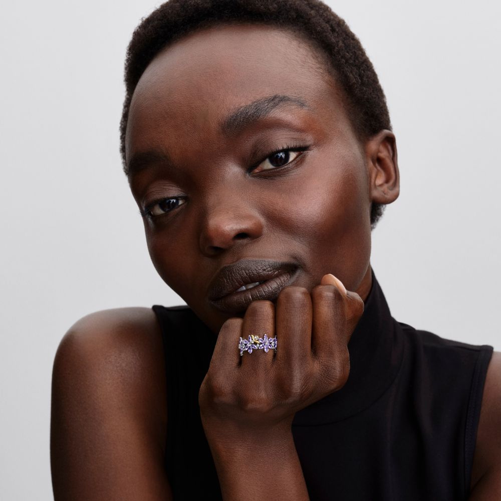 „Bridžertonų“ žiedas „Herbariumas ir bitė“ - Pandora Lietuva