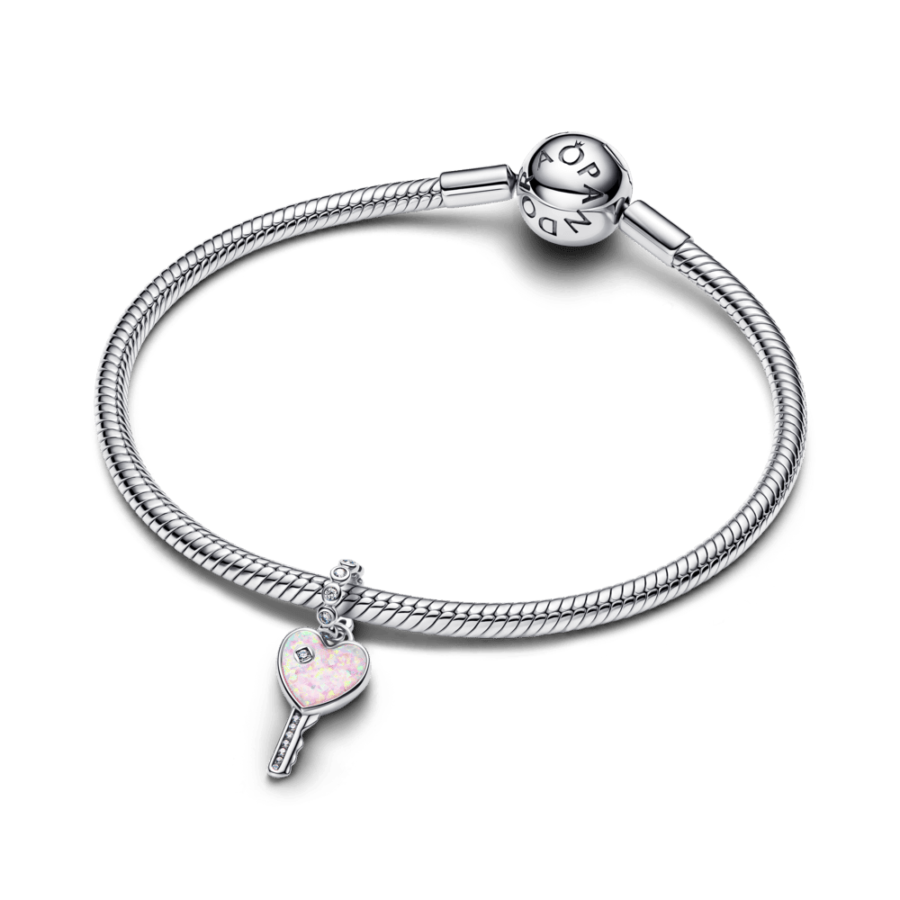 Kabantis opalinis karoliukas „Širdies formos raktas“ - Pandora Lietuva