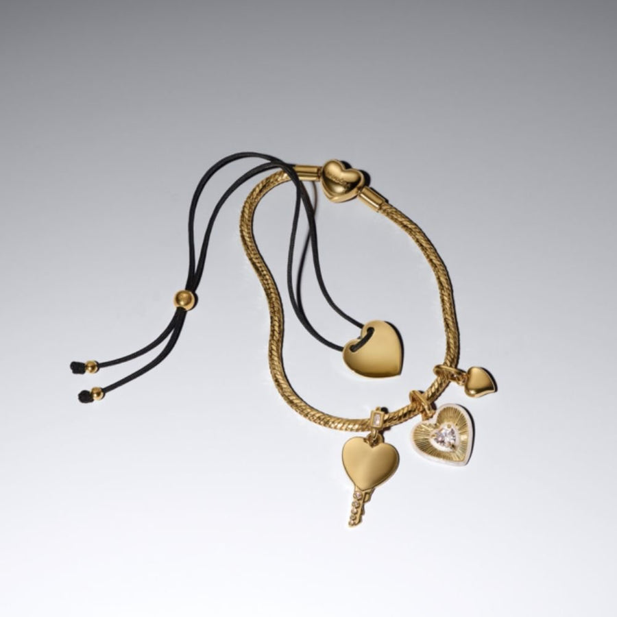 Karoliukas su medalionu „Spinduliuojanti balta širdis“ - Pandora Lietuva