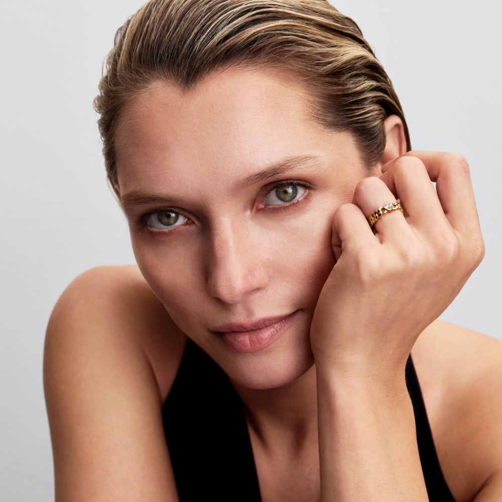 Kubos tipo grandinėlės žiedas su širdimi - Pandora Lietuva