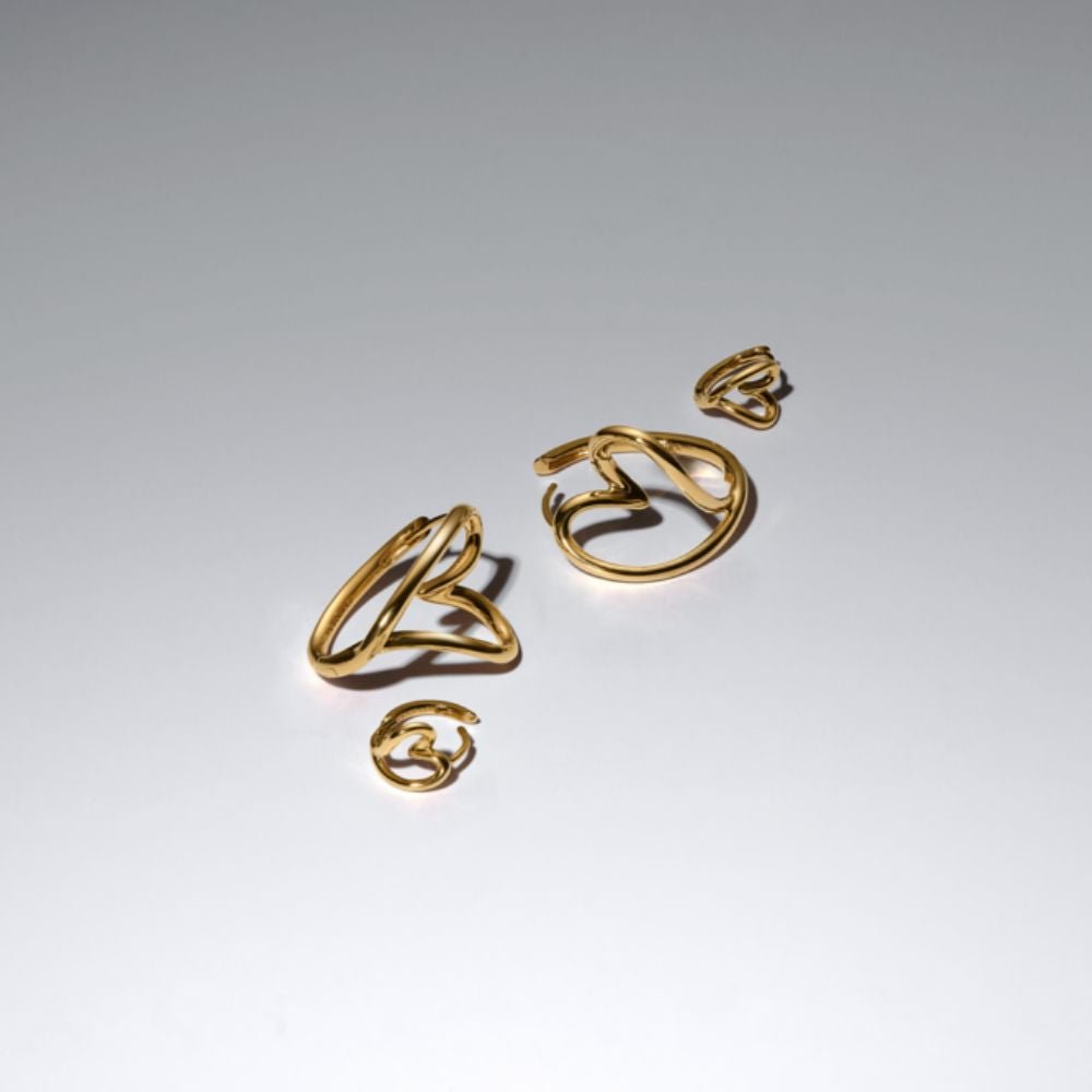 Maži organiškos formos lankelio auskarai „Širdis“ - Pandora Lietuva