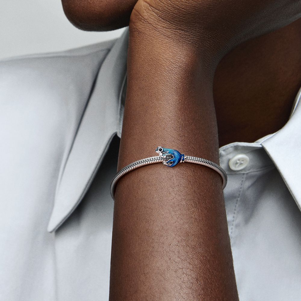 Metallic Blue Gecko Charm - Pandora Lietuva