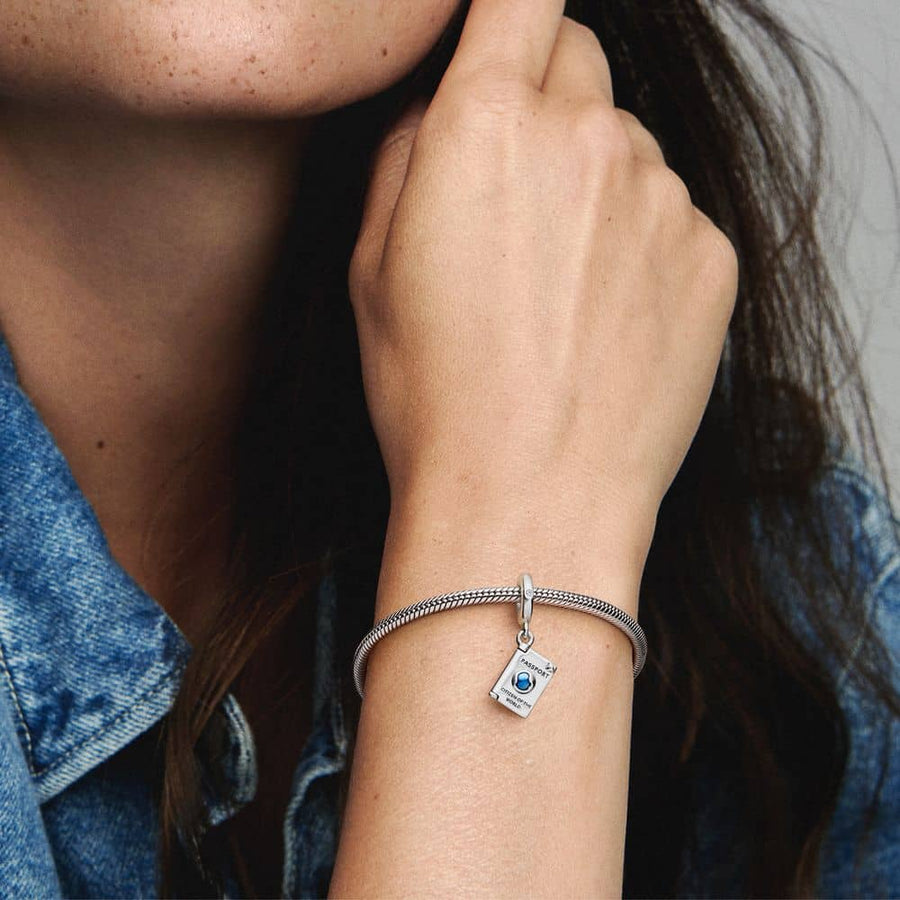 Openable Passport Dangle Charm - Pandora Lietuva