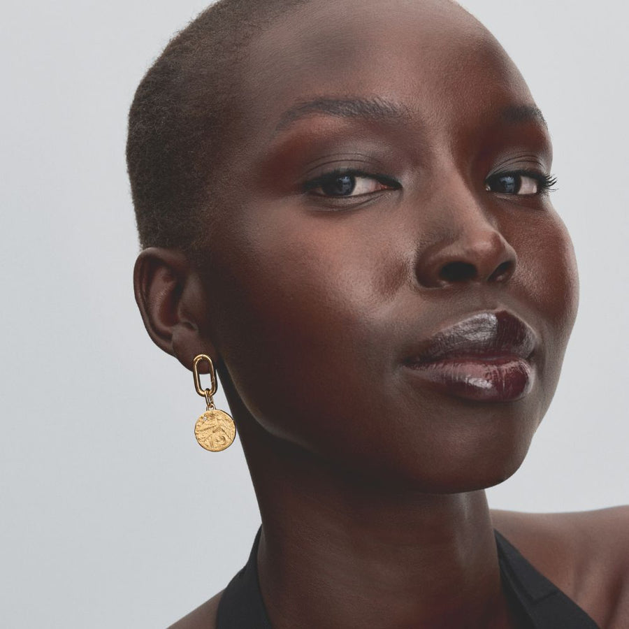 Pakabutis su medalionu „Kregždė“ - Pandora Lietuva