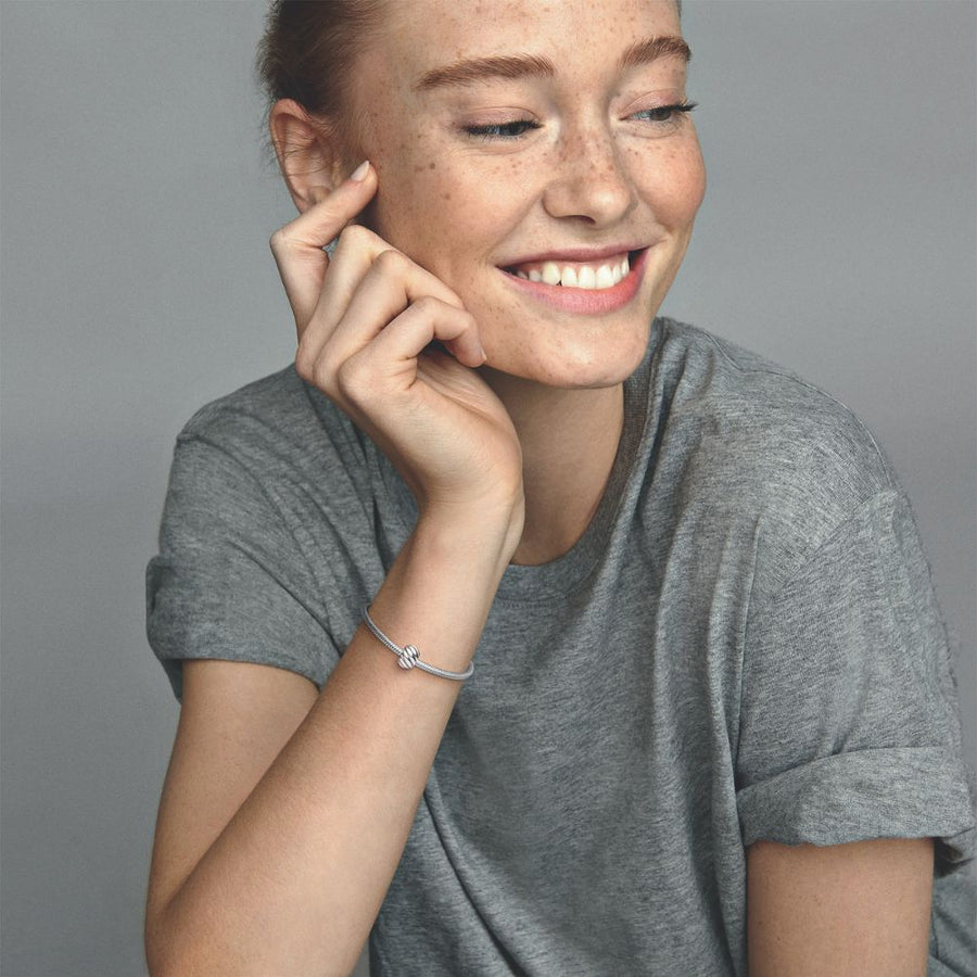 Plunksnuotas - Pandora Lietuva