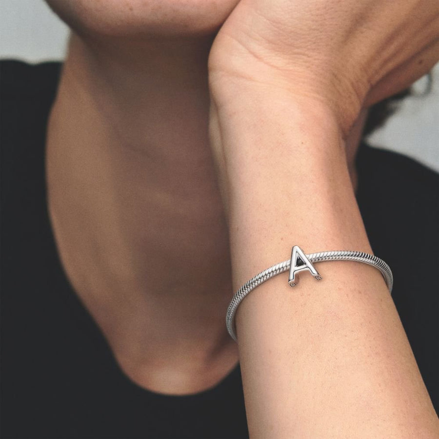 Raidė A - Pandora Lietuva