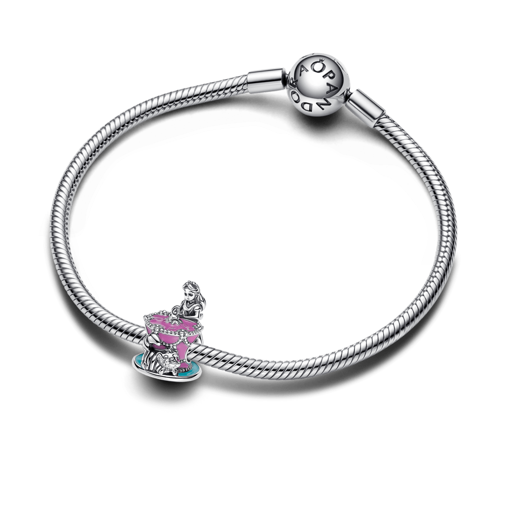 Talismanas „Gimtadienio tortas“ iš „Disney Parks“ kolekcijos „Alisa Stebuklų šalyje“ - Pandora Lietuva