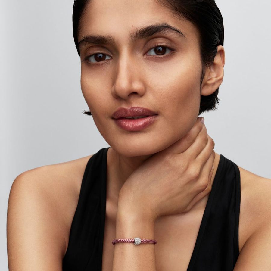 Tekstūrinis mini karoliukas „Dobilėlis“ - Pandora Lietuva