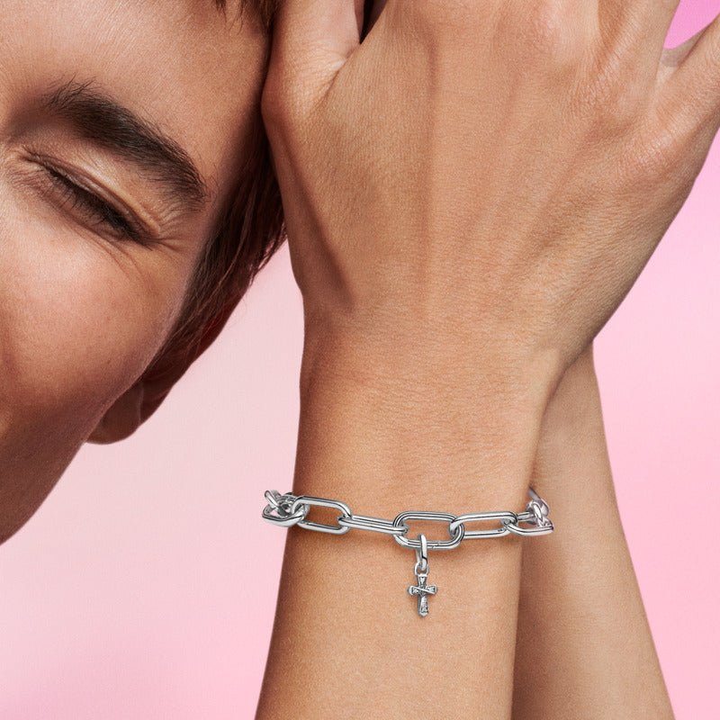 Pandora ME Spindintis Kryžiuko Mini Karoliukas - Pandora Lietuva