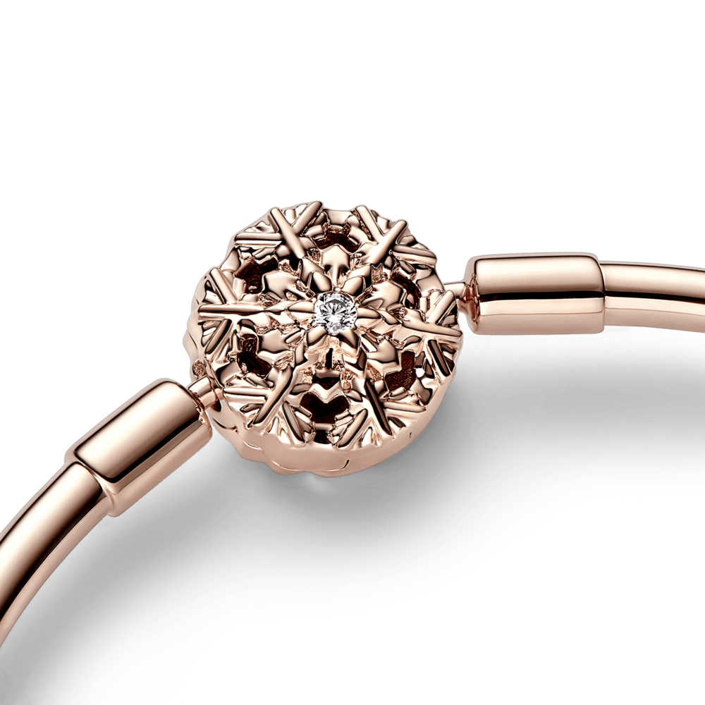 Pandora Moments Sparkling Snowflake Clasp Bangle - Pandora Lietuva