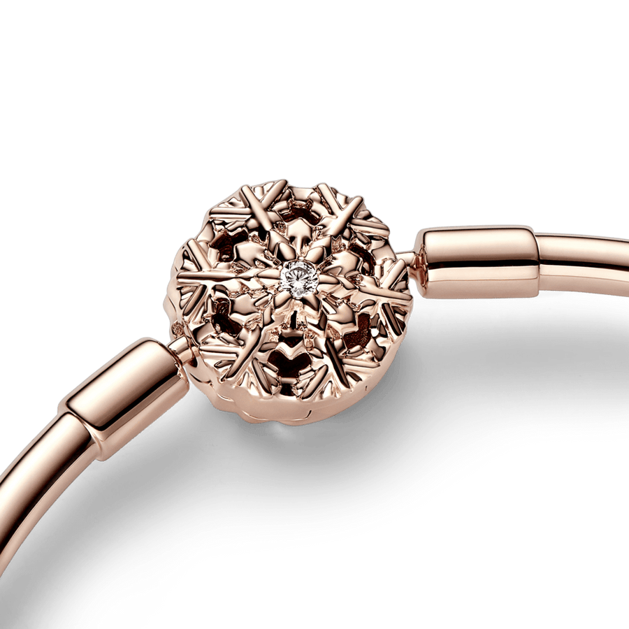 Pandora Moments Sparkling Snowflake Clasp Bangle - Pandora Lietuva