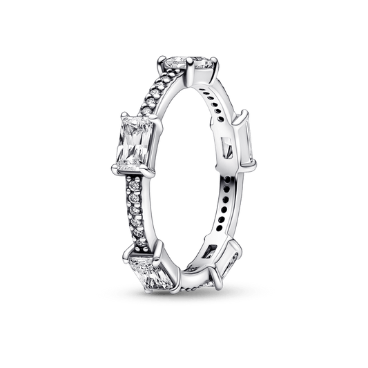 Stačiakampio formos barų blizgantis Pavé žiedas - Pandora LT