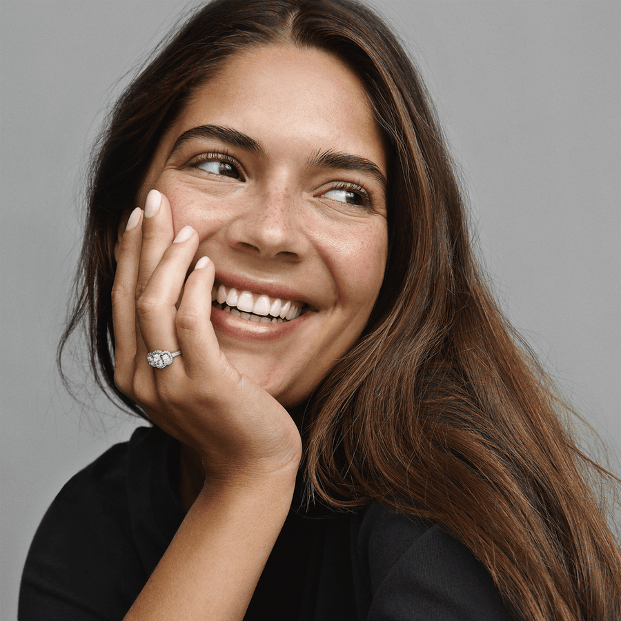 Vintažinis žiedas su trimis akmenimis - Pandora LT